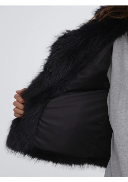 Lcw Vision Siyah Ceket Yaka Kadın Kürk Mont fırsatları