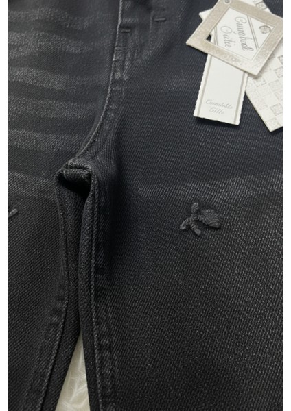 Bayhas Kız Siyah Geniş Paça Işlemeli Denim Pantolon