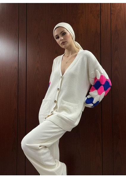 Kollarda Yuvarlak Renk Desenli Oversize Kadın Triko Hırka