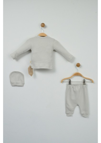 Gri Ayıcık Baskılı 3'lü Bebek Takımı (Hırka, Pantolon ve Şapka)