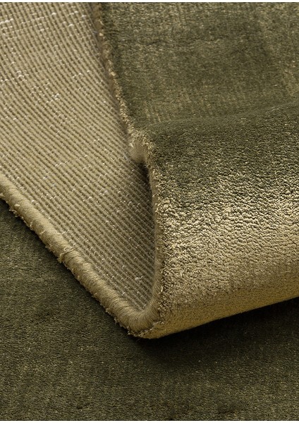 Pier Green, El Dokuma Teknikleri ile %100 Naturel Viskondan Üretilen Sade Tek Renk Salon Halısı modelleri