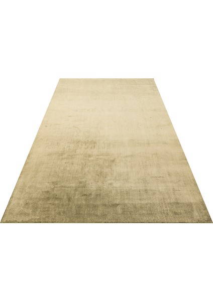 Pier Green, El Dokuma Teknikleri ile %100 Naturel Viskondan Üretilen Sade Tek Renk Salon Halısı