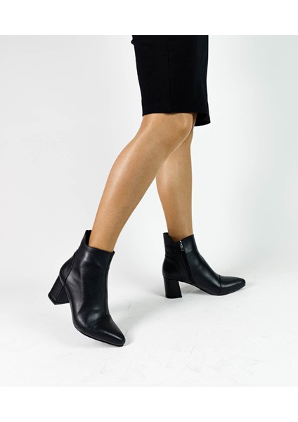 Hakiki Deri Siyah Mat Renk Fermuarlı Kalın Topuk Kadın Bot fiyatları