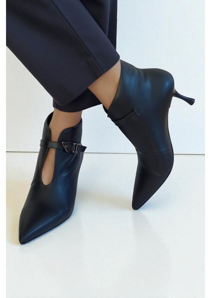 Hakiki Deri Siyah Kadın Bilekte Bot –7 cm Ince Topuk Sivri Burun Toka Detaylı Şık Ayakkabı fırsatları