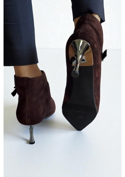 Kahverengi Hakiki Süet Deri Kadın Bilekte Bot –7 cm Ince Metal Topuk Sivri Burun Şık Ayakkabı indirimleri
