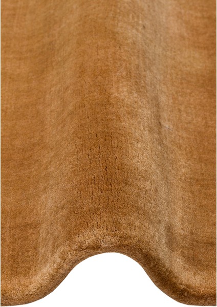 Letat Caramel, El Dokuma Teknikleri ile %100 Yeni Zelanda Yünü ile Üretilmiş Sade ve Modern Halı modelleri