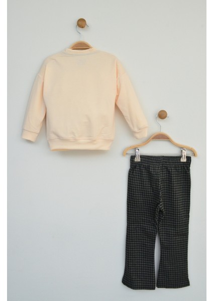 Bej Rengi Yazılı Sweatshirt ve Ekose Pantolonlu Kız Çocuk Takımı fırsatları