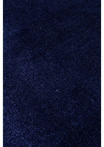 Porto Midnight Blue, %100 Viskon Kullanılarak Üretilmiş, Modern Tasarımlı Sade ve Şık Salon Halısı indirimleri