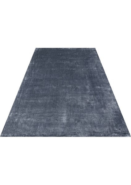 Pier Blue, El Dokuma Teknikleri ile %100 Naturel Viskondan Üretilen Sade Tek Renk Salon Halısı