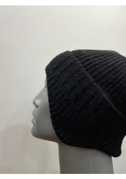 Kadın Kışlık Akrilik Tüylü Kulak Kapatan Sıcak Tutucu Bere modelleri