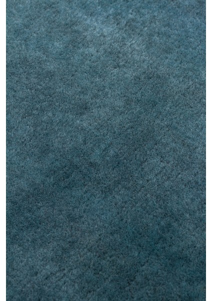 Letat Navy Blue, El Dokuma Teknikleri ile %100 Yeni Zelanda Yünü ile Üretilmiş Sade ve Modern Halı fırsatları