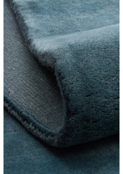 Letat Navy Blue, El Dokuma Teknikleri ile %100 Yeni Zelanda Yünü ile Üretilmiş Sade ve Modern Halı indirimleri