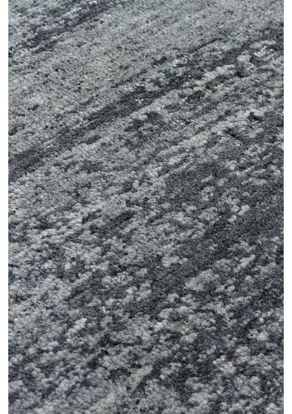 Exotic Black, %100 El Dokuması, Yün, Viskon ile Üretilmiş Kendinden Desenli Salon Halısı indirimleri