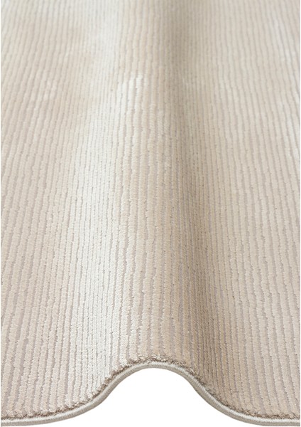 Athena Plaın Beıge Sık Dokuma Tekniği ile Üretilen Viskon Modern ve Sade Makine Halısı