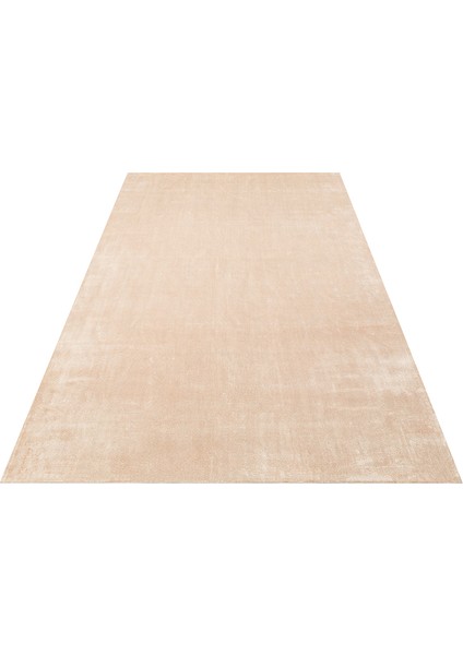 Pier Beıge, El Dokuma Teknikleri ile %100 Naturel Viskondan Üretilen Sade Tek Renk Salon Halısı