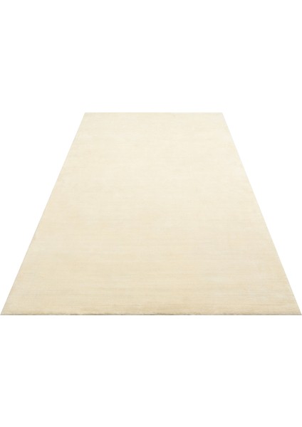 Letat Ivory, El Dokuma Teknikleri ile %100 Yeni Zelanda Yünü ile Üretilmiş Sade ve Modern Halı