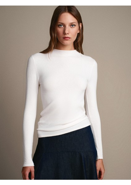 10841 Dik Yaka Kaşmirli Ultra Hafif Triko Kazak-Ekru