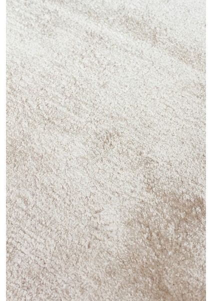 Pier Sand, El Dokuma Teknikleri ile %100 Naturel Viskondan Üretilen Sade Tek Renk Salon Halısı fırsatları