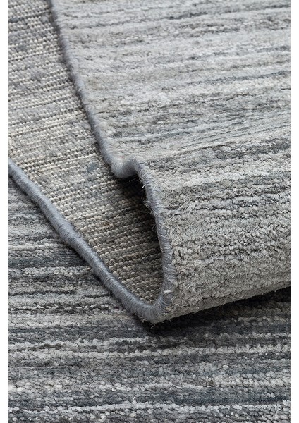 Osaka Grey Ipek ve Yün ile Üretilen Yüksek Kaliteli %100 El Dokuması Sade & Düz Salon Halısı modelleri