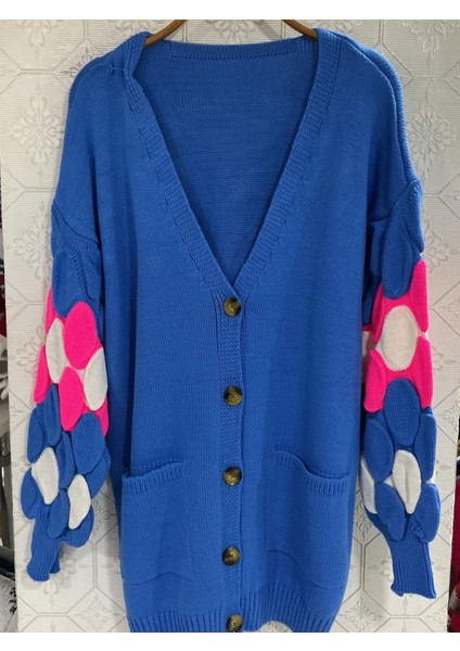 Kollarda Yuvarlak Renk Desenli Oversize Kadın Triko Hırka fiyatları