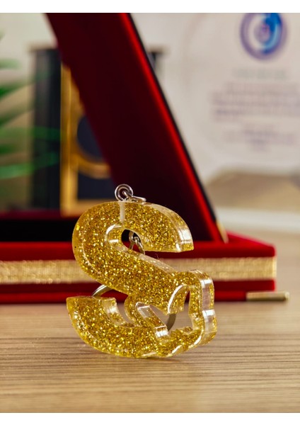 Harf Anahtarlık El Yapımı Epoksi Anahtarlık Kişiyeözel Hediyelik Ürün Harfli Anahtarlık Kelebek Desenli Anahtarlık fırsatları