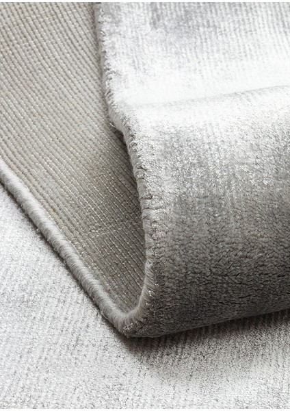 Pier Grey, El Dokuma Teknikleri ile %100 Naturel Viskondan Üretilen Sade Tek Renk Salon Halısı modelleri