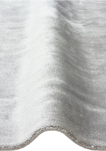 Pier Grey, El Dokuma Teknikleri ile %100 Naturel Viskondan Üretilen Sade Tek Renk Salon Halısı