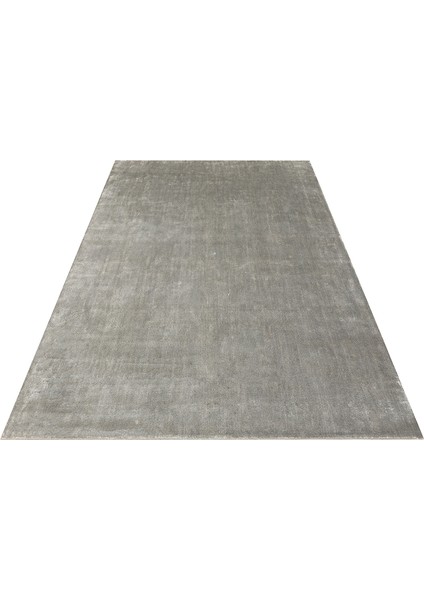 Pier Grey, El Dokuma Teknikleri ile %100 Naturel Viskondan Üretilen Sade Tek Renk Salon Halısı