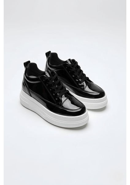 Alexis Premium 8 cm Gizli Topuk Rugan Siyah Beyaz Kadın Spor Ayakkabı