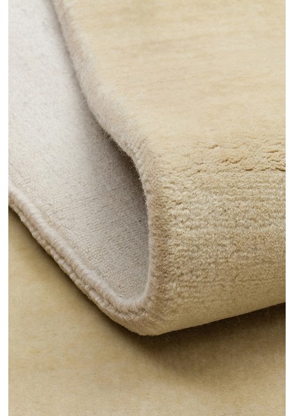 Letat Beıge, El Dokuma Teknikleri ile %100 Yeni Zelanda Yünü ile Üretilmiş Sade ve Modern Halı indirimleri