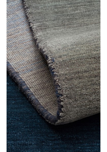 Odesa Navy Grey, Modern Çizgilere Sahip Renk Geçişli %100 Saf Yün ile Üretilen Salon Halısı modelleri
