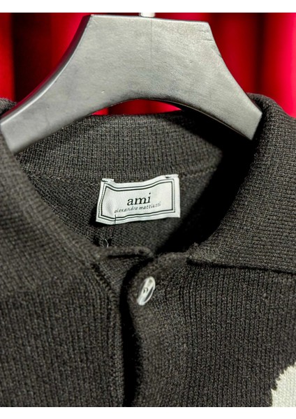 Kazak Işlemeli Düğmeli Polo Yaka - Ami De Coeu Özel Seri Üretim modelleri