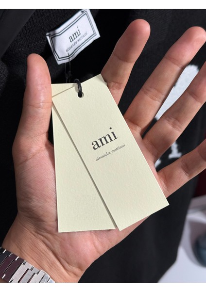 Kazak Işlemeli Düğmeli Polo Yaka - Ami De Coeu Özel Seri Üretim fırsatları