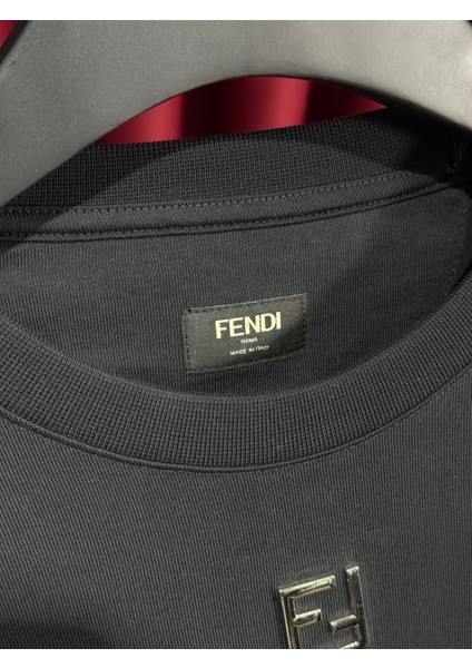 Si̇yah Erkek T-Shirt - Yeni Sezon Koleksiyonu Fendi Logo Baskılı indirimleri