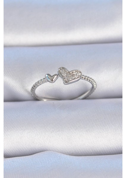 Bfs Pirinç Gümüş Renk Zirkon Taşlı Kalp Model Kadın Yüzük