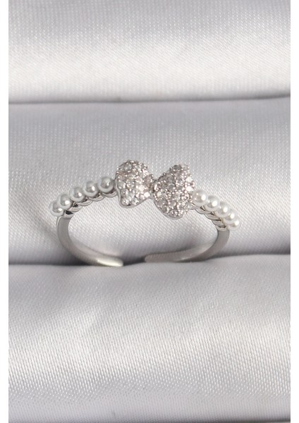 Bfs Pirinç Gümüş Renk Zirkon Taşlı Fiyonk Inci Detay Ayarlanabilir Yüzük