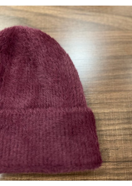 Kadın Yumuşacık Akrilik Kumaş Saçaklı Tüylü Bere – Sıcak Tutucu Kışlık Şapka fiyatları