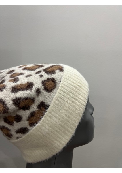 Kadın Yumuşacık Leopar Desenli Akrilik Kumaş Saçaklı Tüylü Bere – Sıcak Tutucu Kışlık Şapka fırsatları