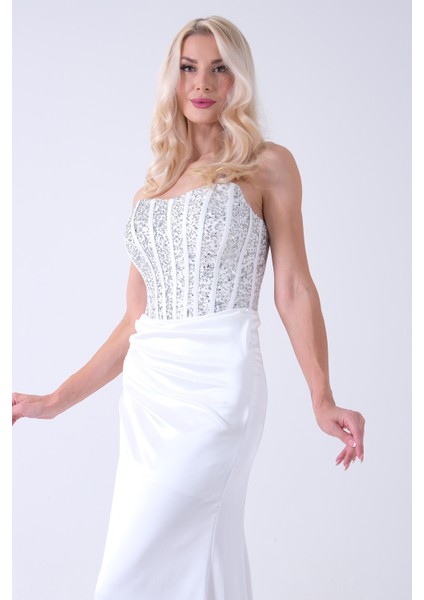 Beyaz Göğüs Pul ve Taşlı Saten Abiye 9705294.15 indirimleri