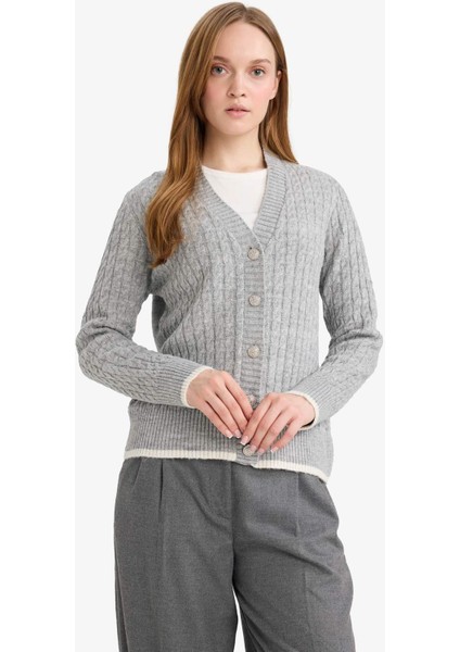 Regular Fit V Yaka Düğmeli Hırka E9148AX25WN modelleri