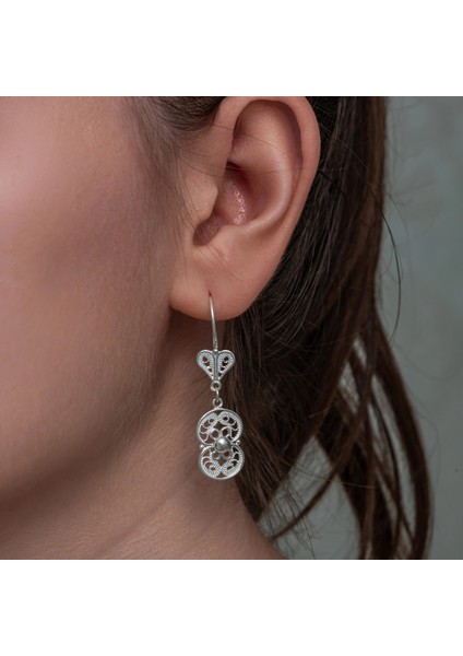 Gümüş Çiçek Motifli Telkari Kadın Küpe fiyatları