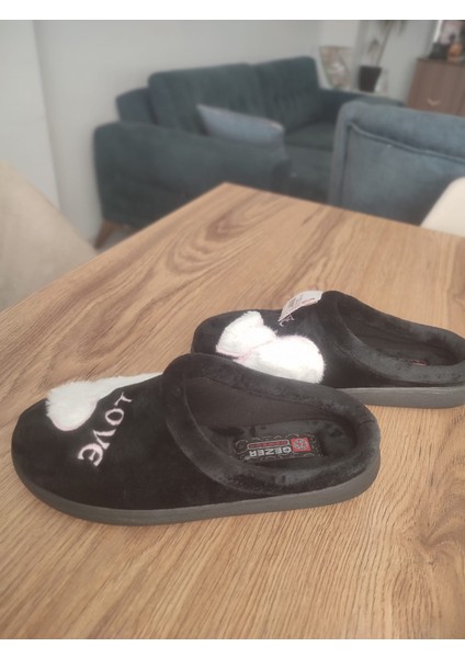 Kadın Peluş Ev Terliği – Yumuşak Tabanlı Sıcak Tüylü Panduf fırsatları