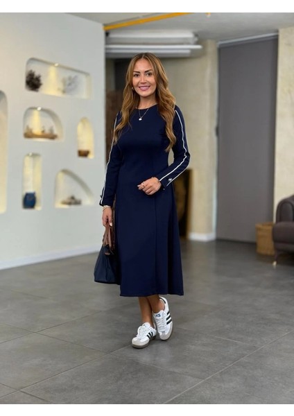 Kadın Uzun Kollu Bisiklet Yaka Midi Modal Elbise
