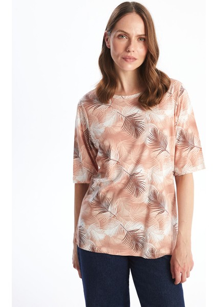 Yeni Sezon Bisiklet Yaka Desenli Kısa Kollu Kadın Tişört