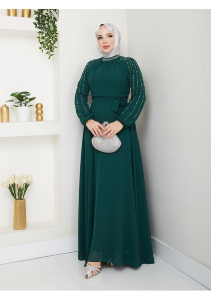 Kadın Kolları Işlemeli Astarlı Abiye Elbise YZ2501 46 - Zümrüt Yeşili