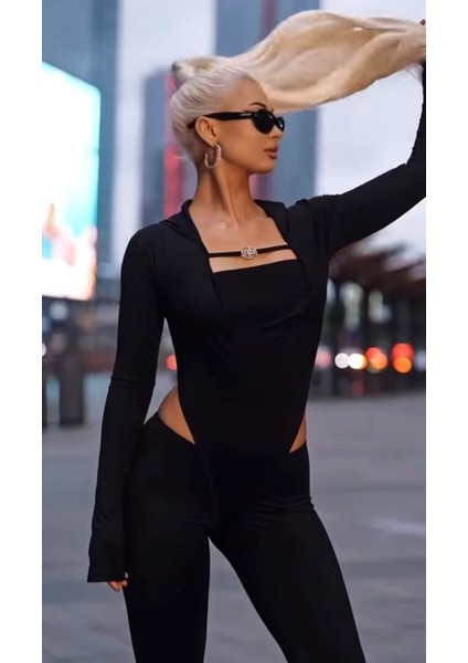 Kadın Uzun Kollu Kare Yaka Toka ve Bel Dekoltesi Detaylı Tulum Tulum