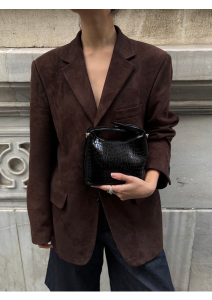 Ilot.ıstanbul | Siyah Krokodil Desenli Baget Parlak Deri Görünümlü Kadın Kol Çantası fiyatları