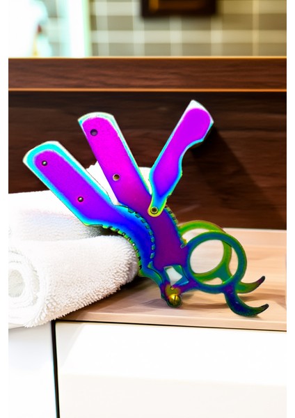 R4 Elektrikli Saç Tıraş Makinesi + U4 Full Metal Ustura + 5 Adet Yaprak Jilet indirimleri