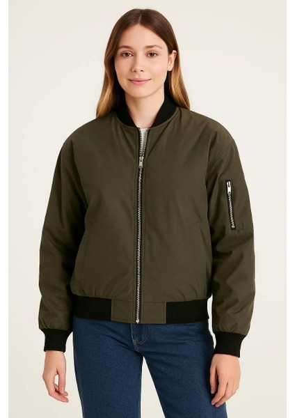 Kadın Bomber Mont Ceket – Fermuarlı, Kapitone Içi Astarlı, Su Itici Kumaş, Regular Fit, Günlük Bahar & Kış Şık Rahat Stil - Haki
