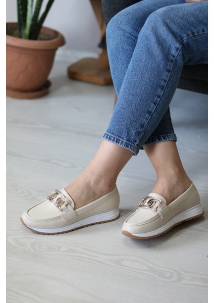 Ortopedik Tabanlı Günlük Kullanıma Uygun Tokalı Kadın Babet Ayakkabısı